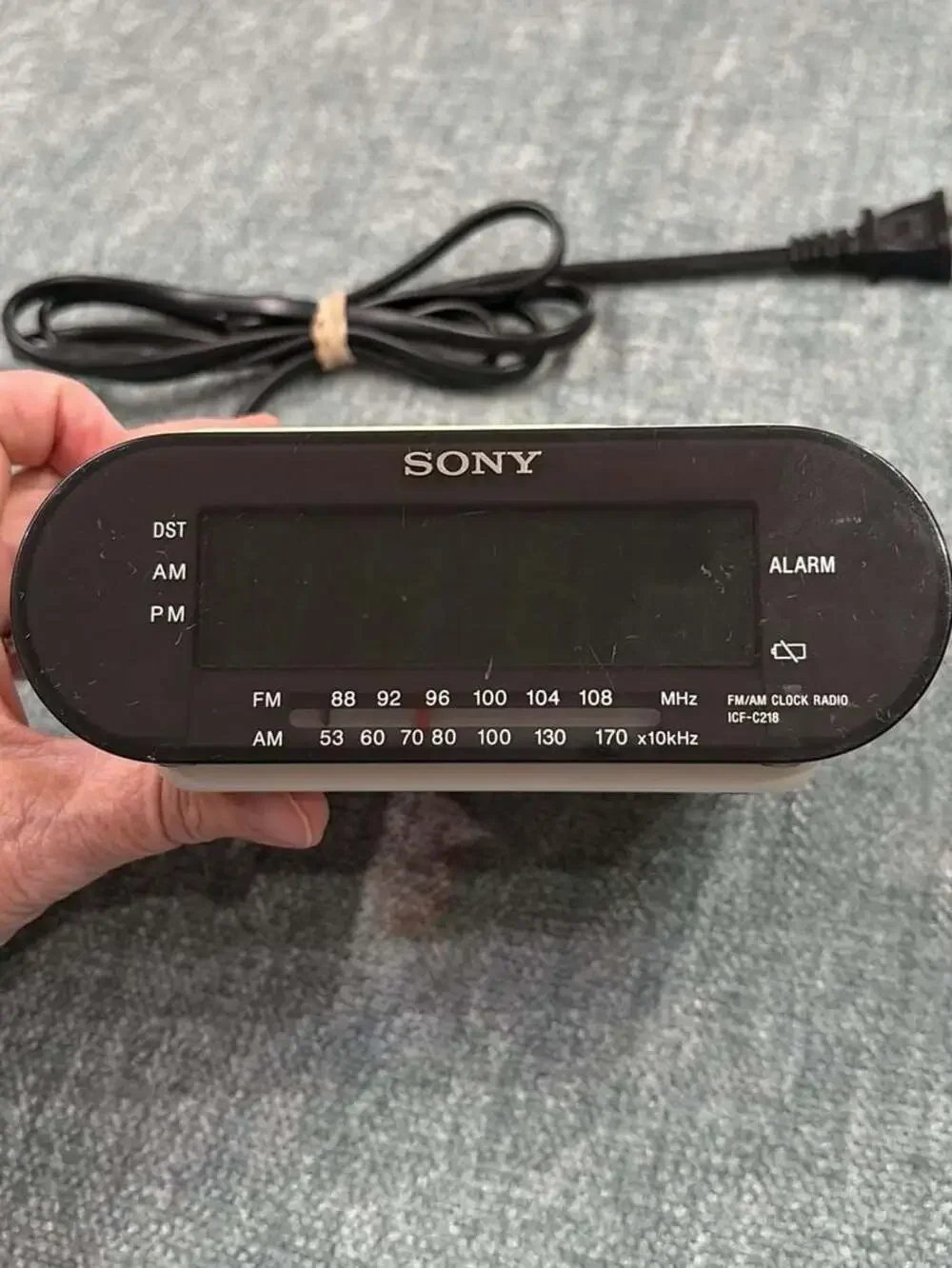 Sony Dream Machine ICF-C218 AM/FM Alarm Clock Radio Auto Time Set